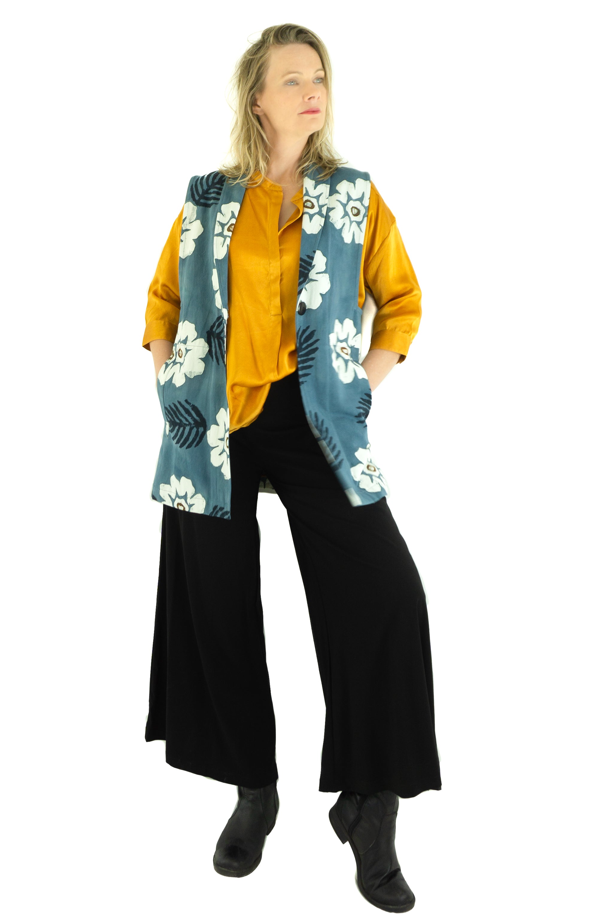 Dara Vest - Oleander