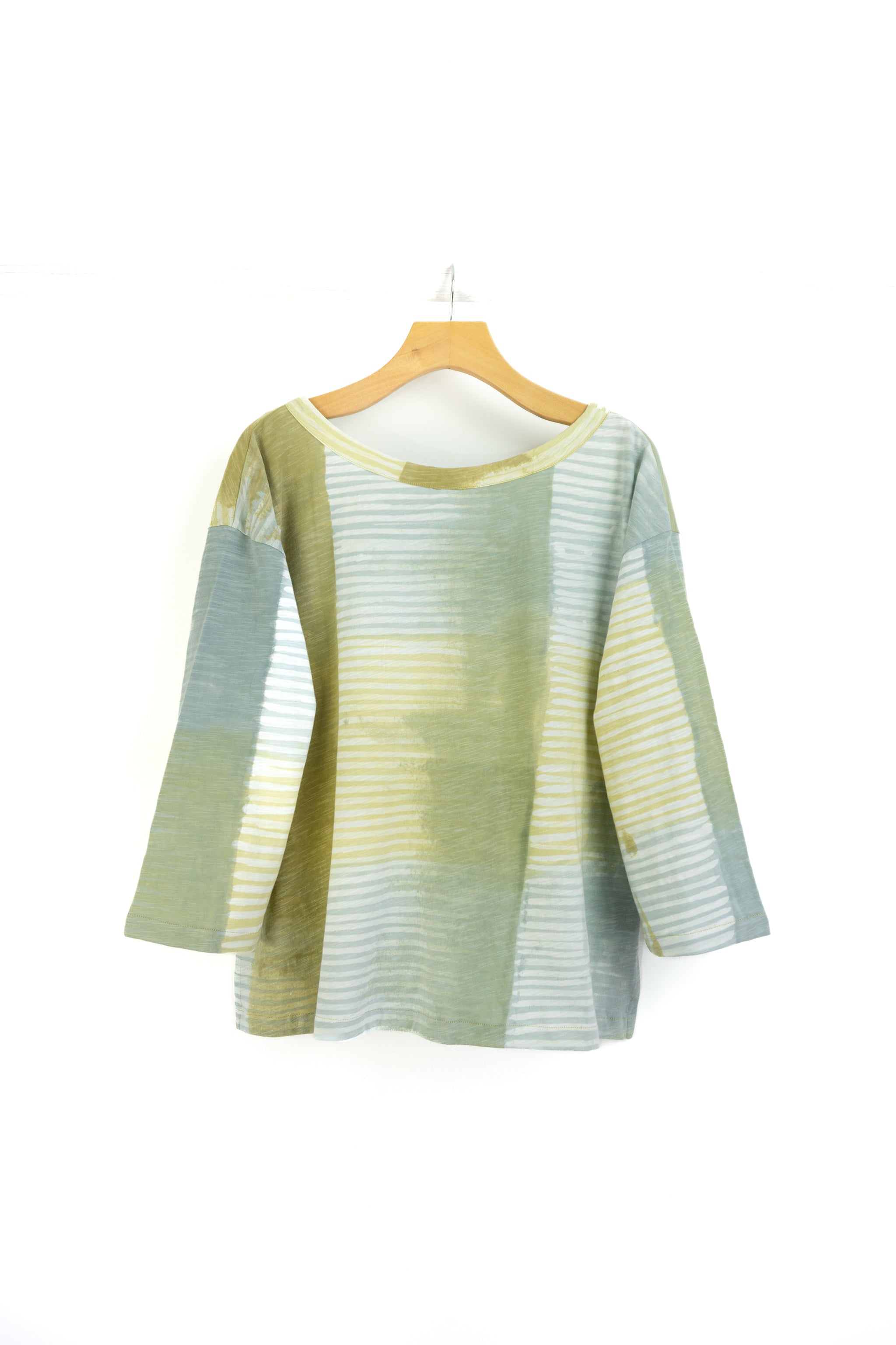 Leeni Top - Vibras Motif