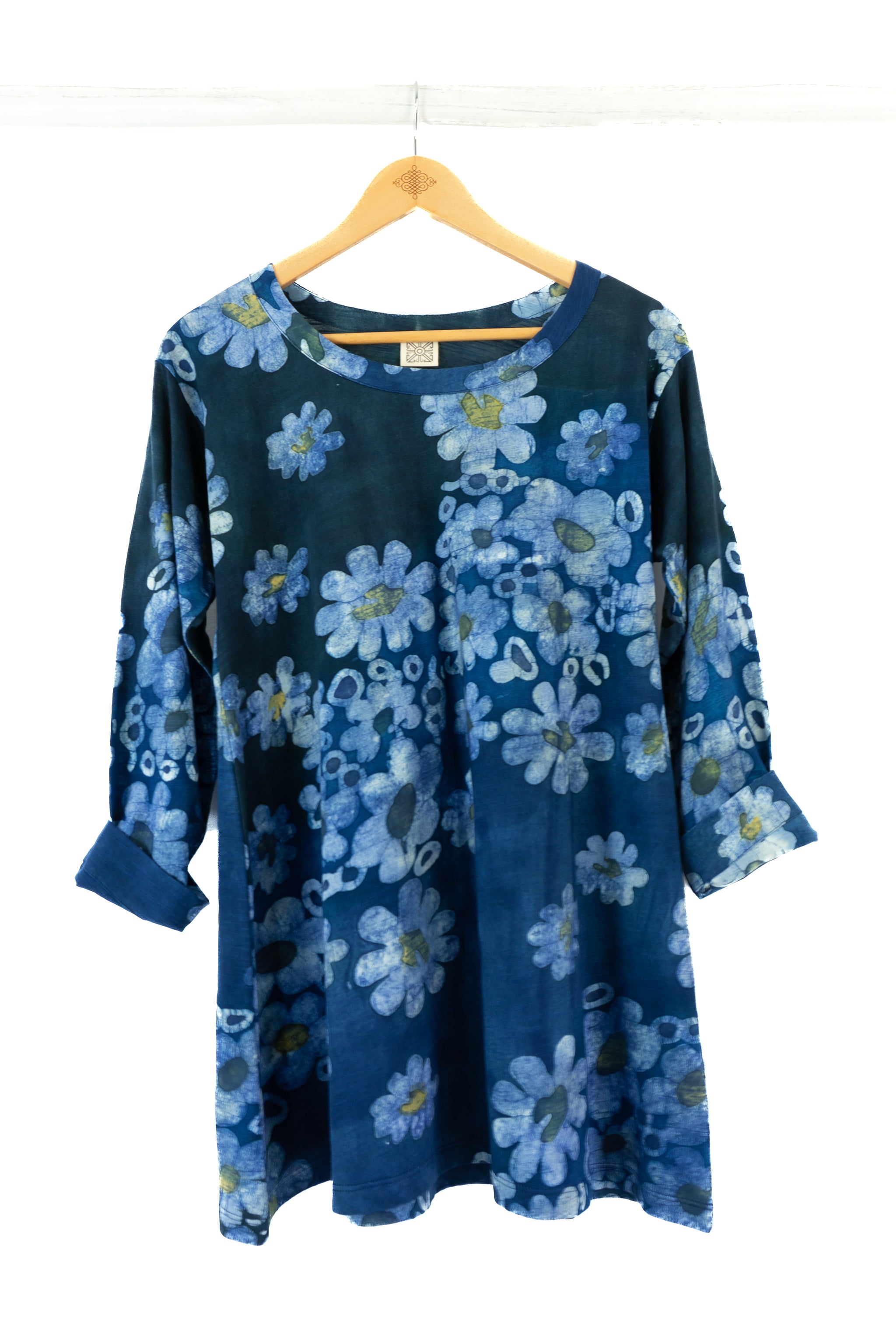 Tina Tunic - 5070.1 - AFloat - Indi