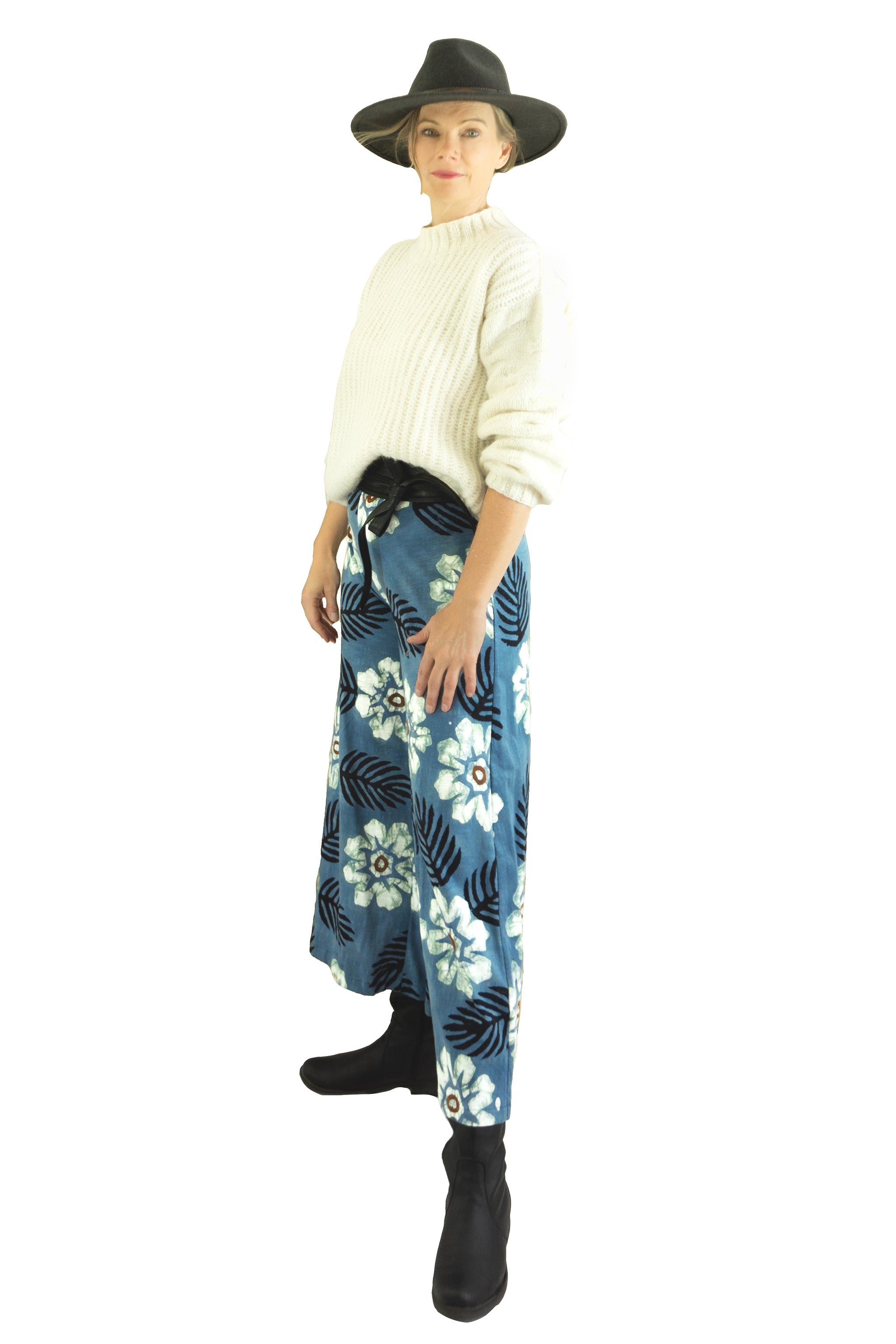 Divided Pants - Oleander