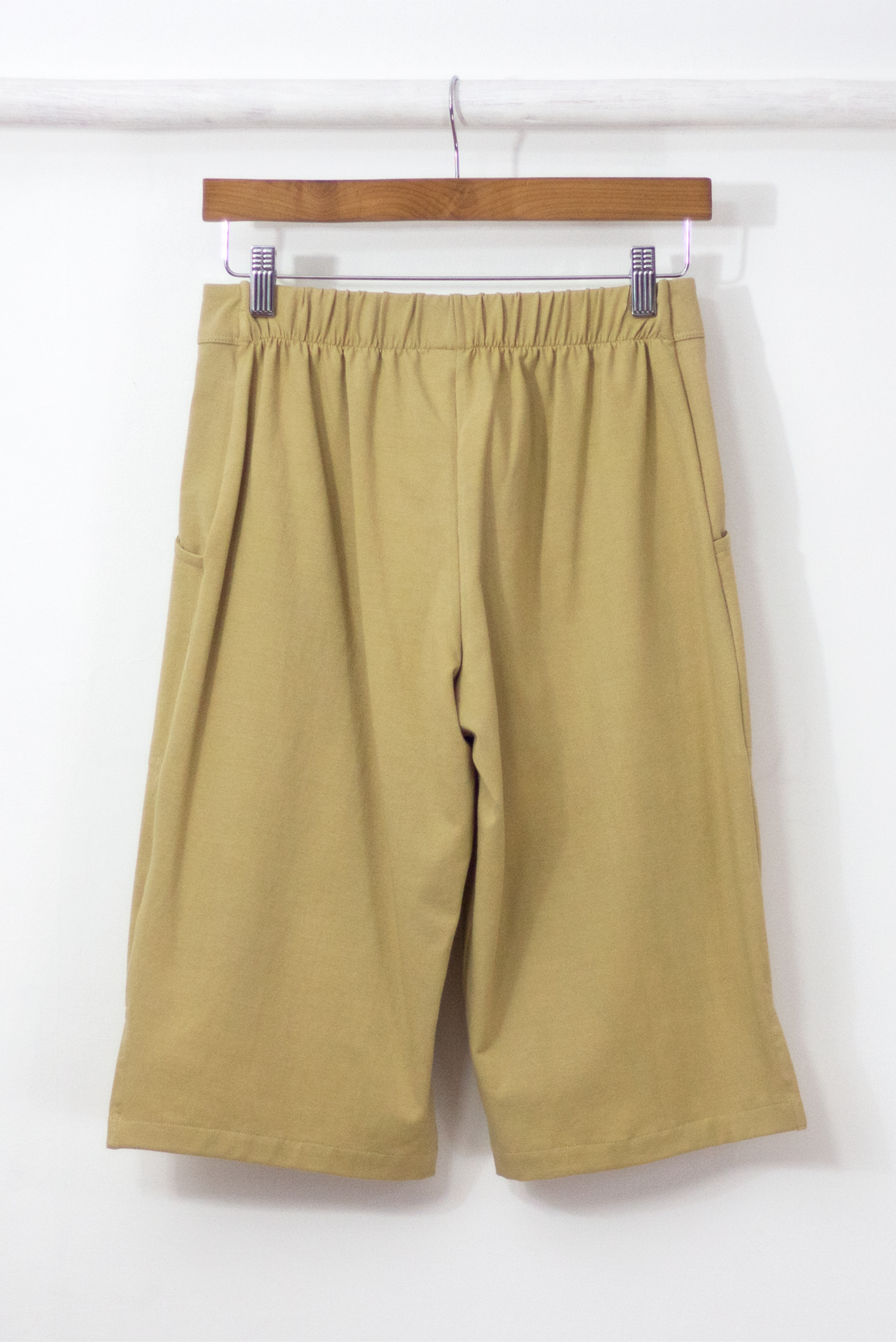 Slim Shorti Crops - Solids