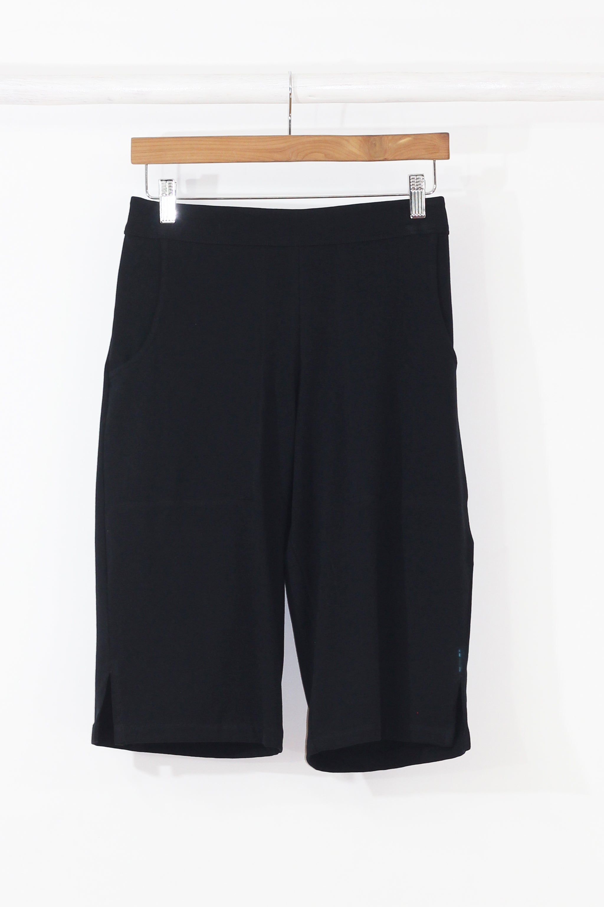 Slim Shorti Crops - Solids