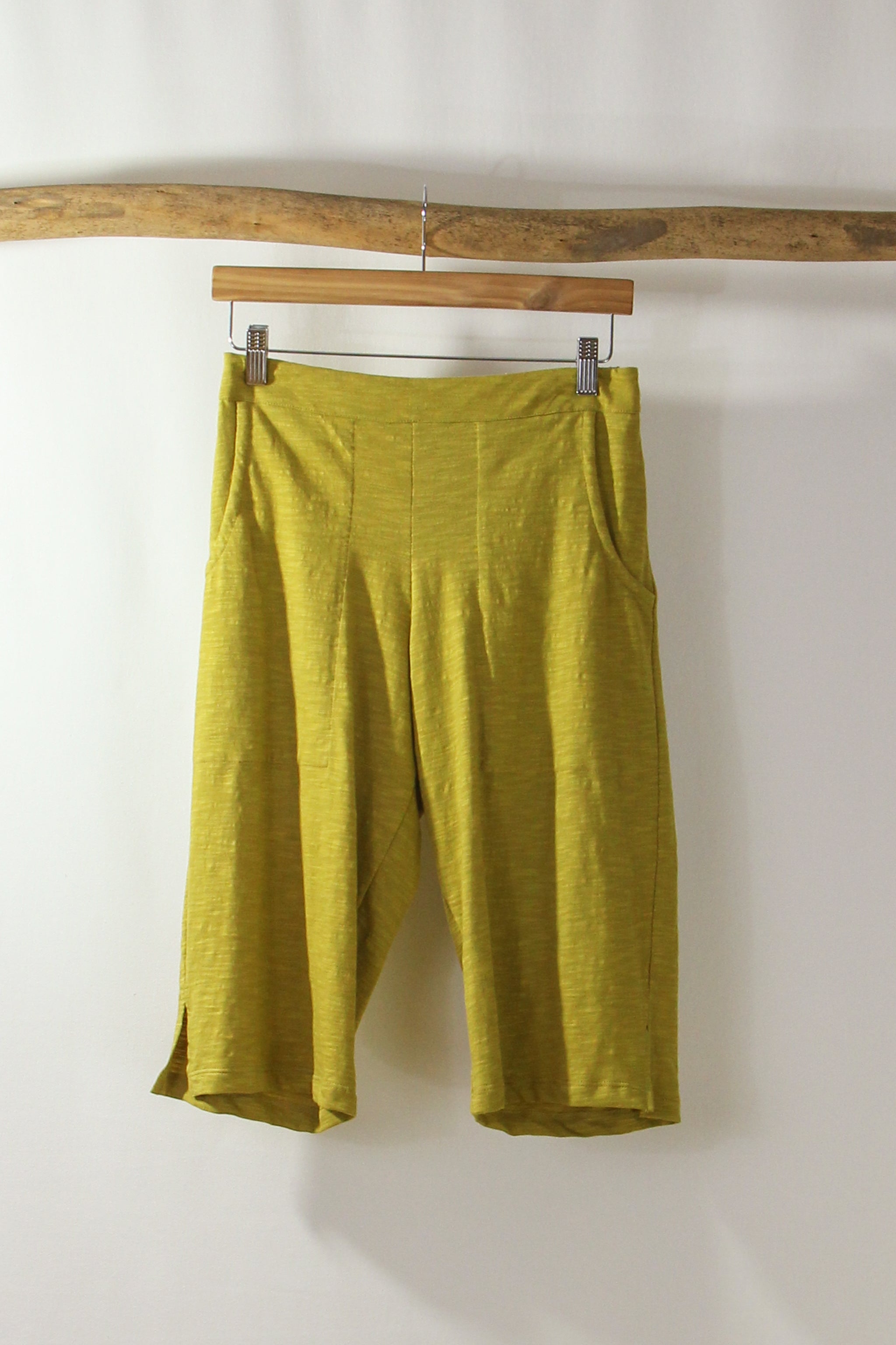 Slim Shorti Crops - Solids