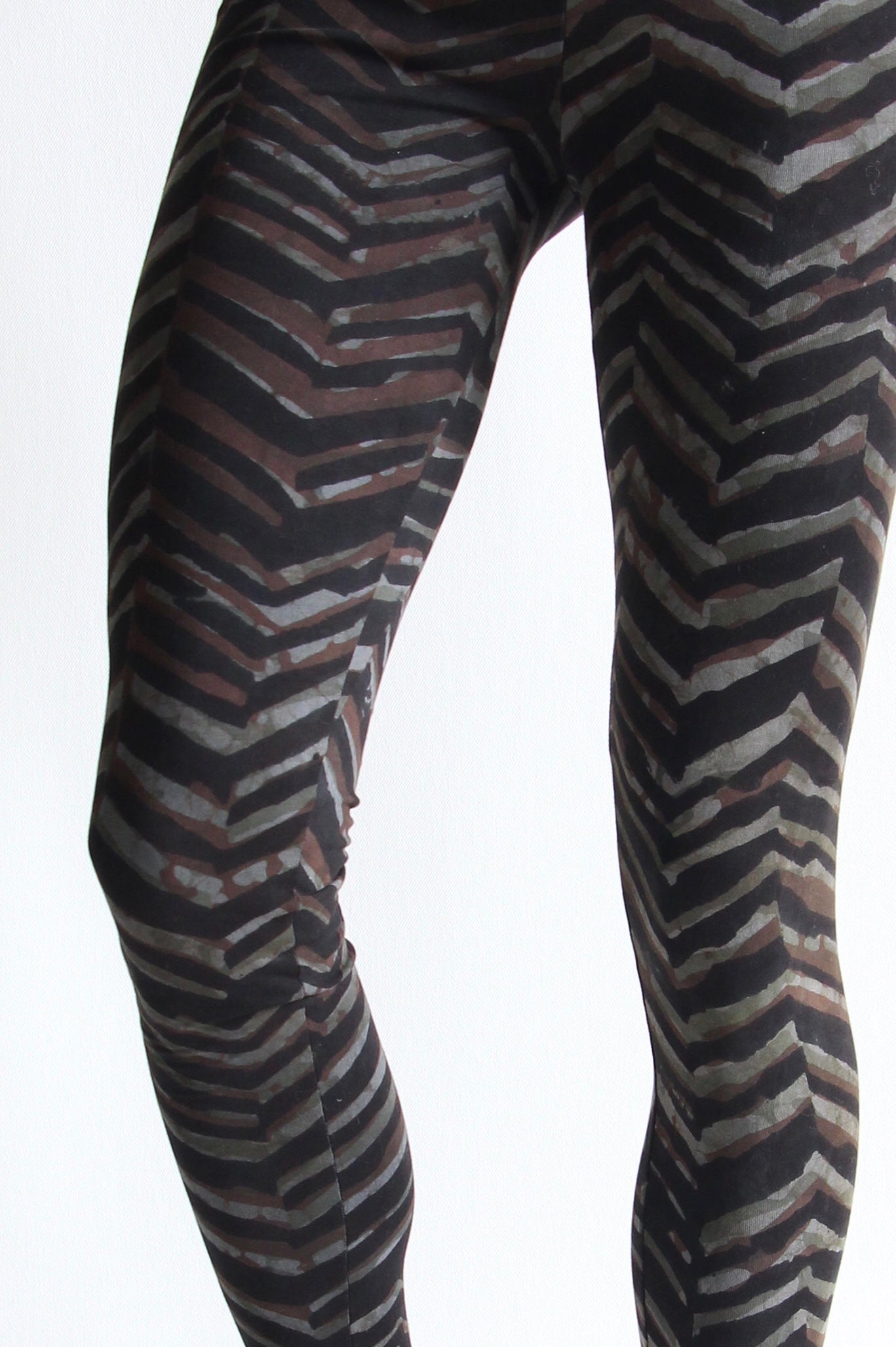 Hand Painted Leggings - Cho Chev