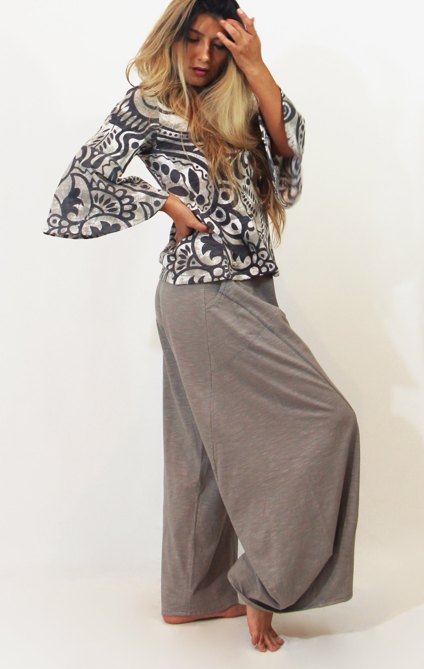 Divided Pants - 2217 - Solids