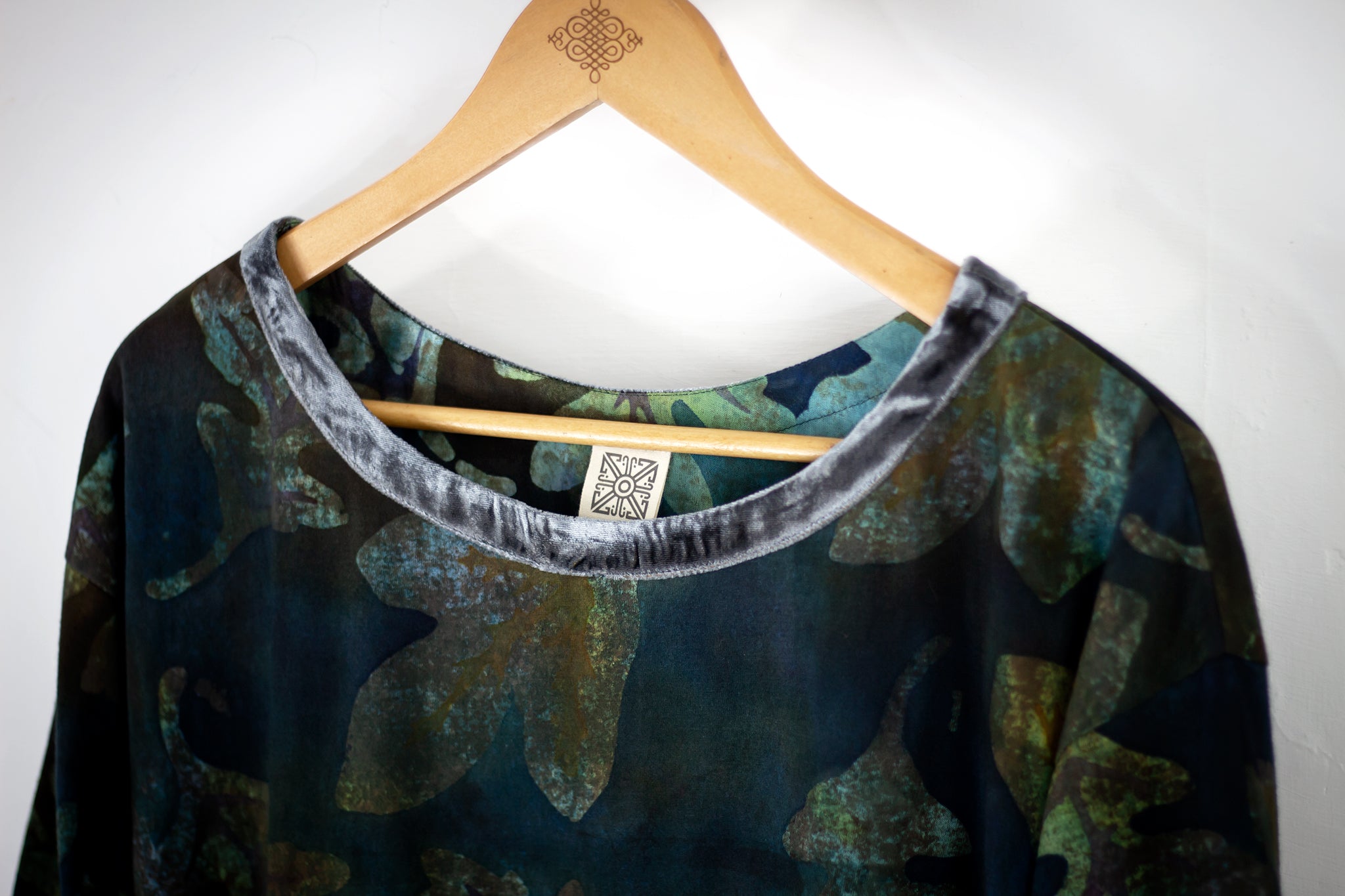 Leeni Top - Fallen Deep Lake