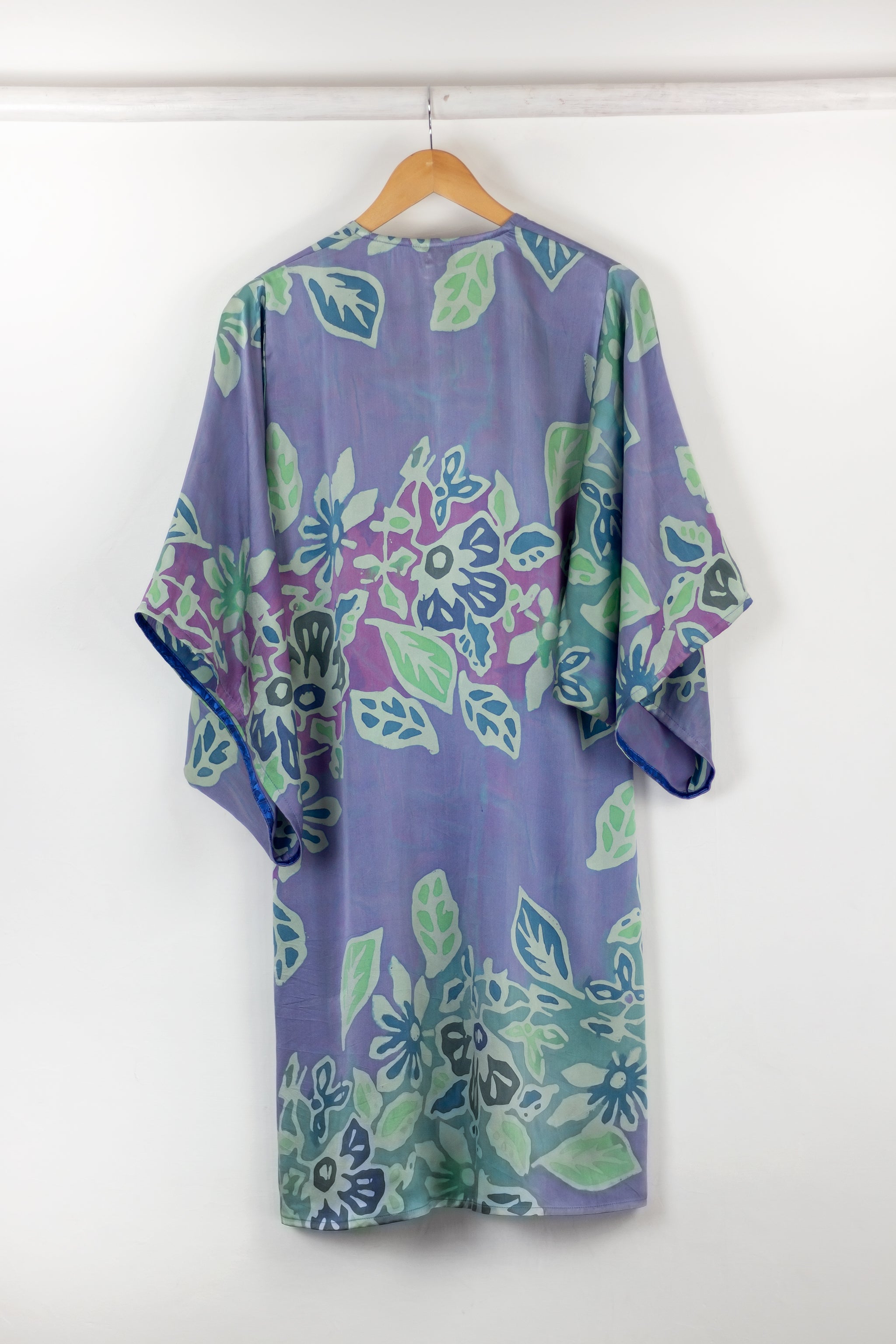 Hand Painted Silk Kimono 6669M - Floral Reef