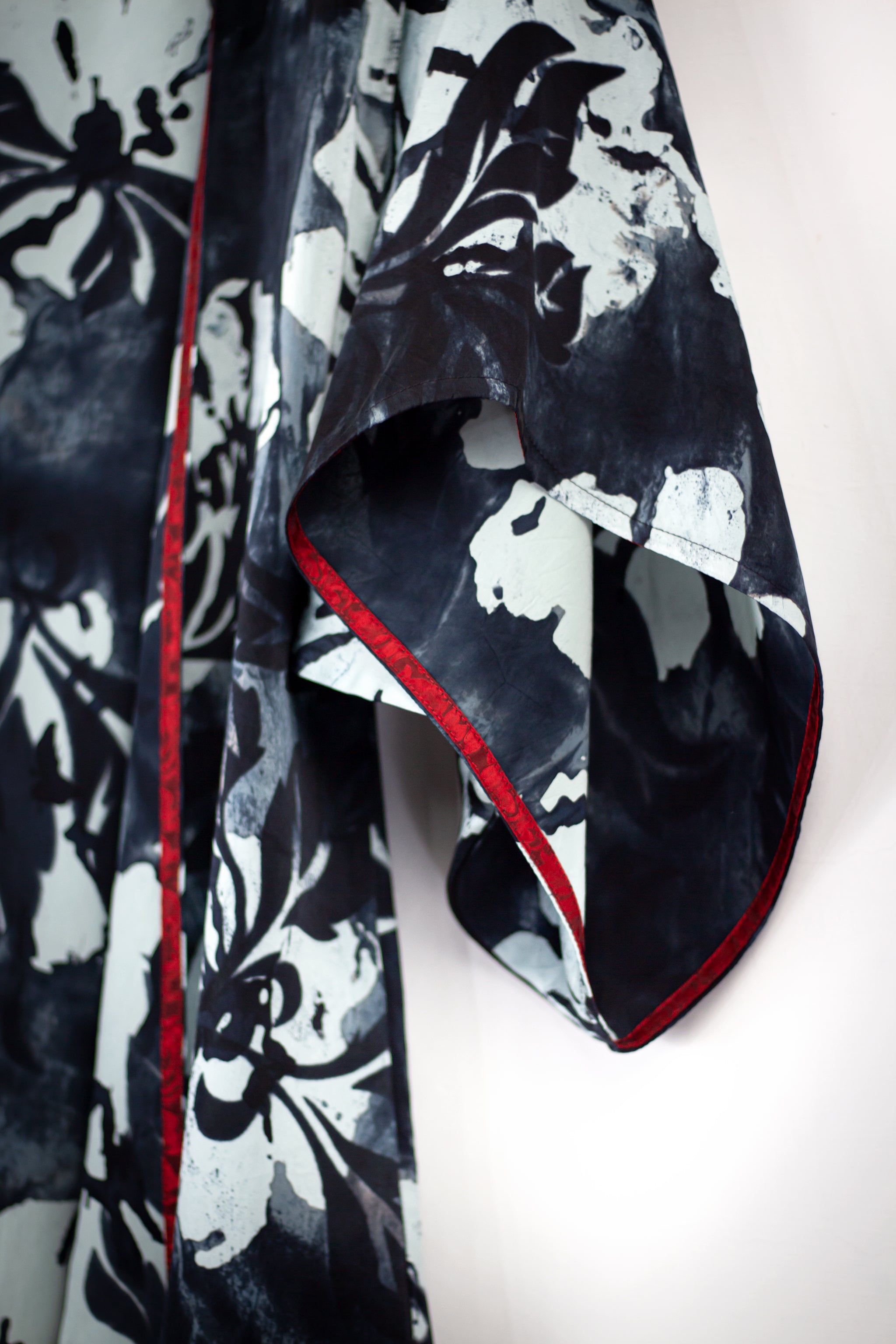 Hand Painted Short Silk Kimono 6669S - Hula Nights