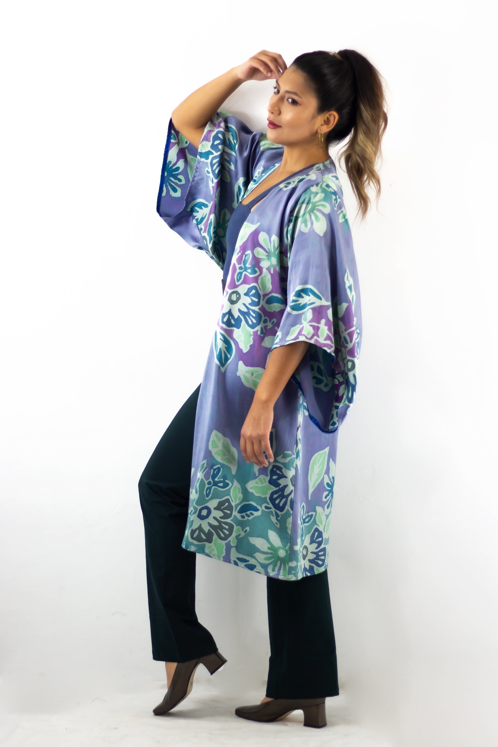 Hand Painted Silk Kimono 6669M - Floral Reef