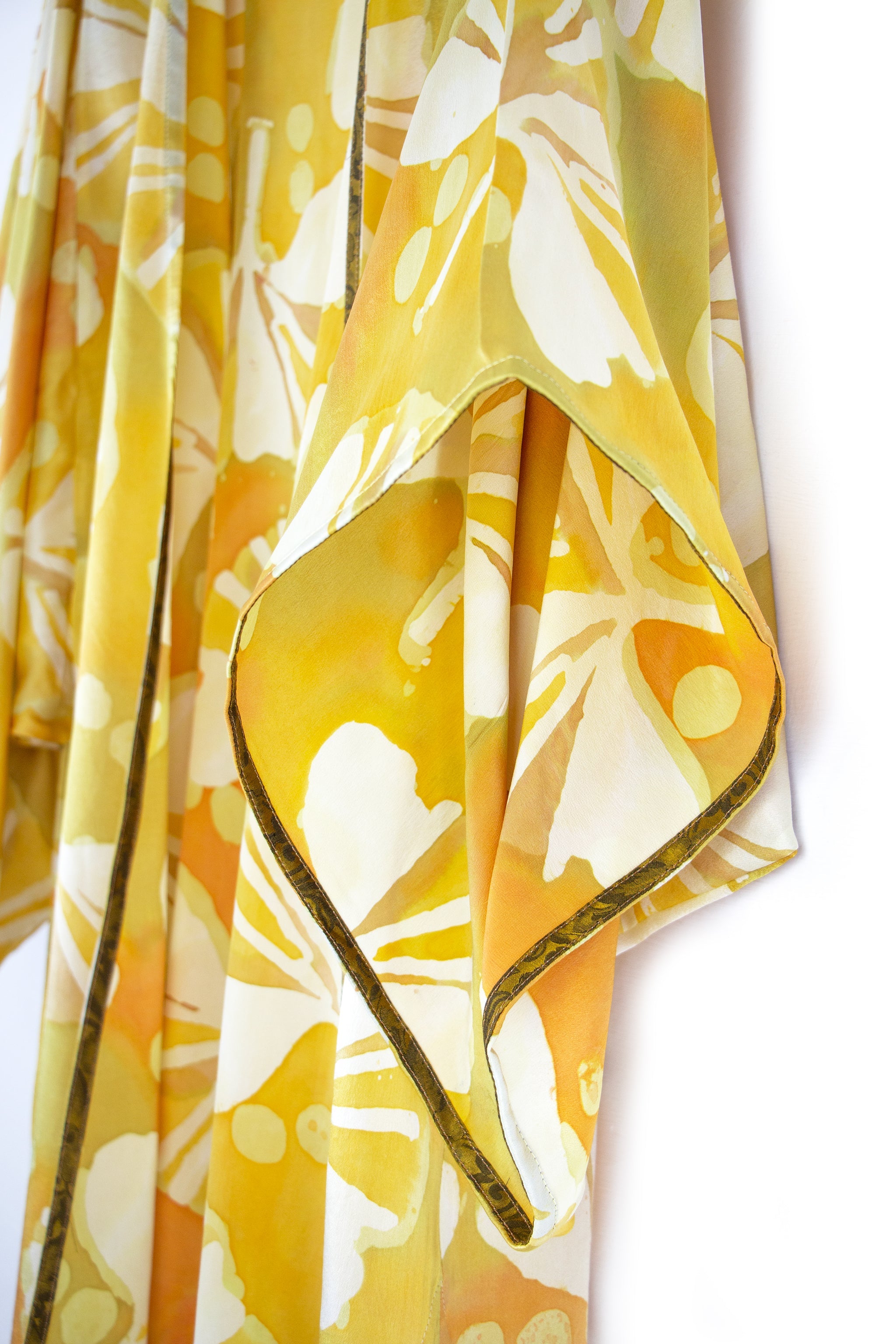 Hand Painted Silk Kimono 6669S - Ginkgo Gold