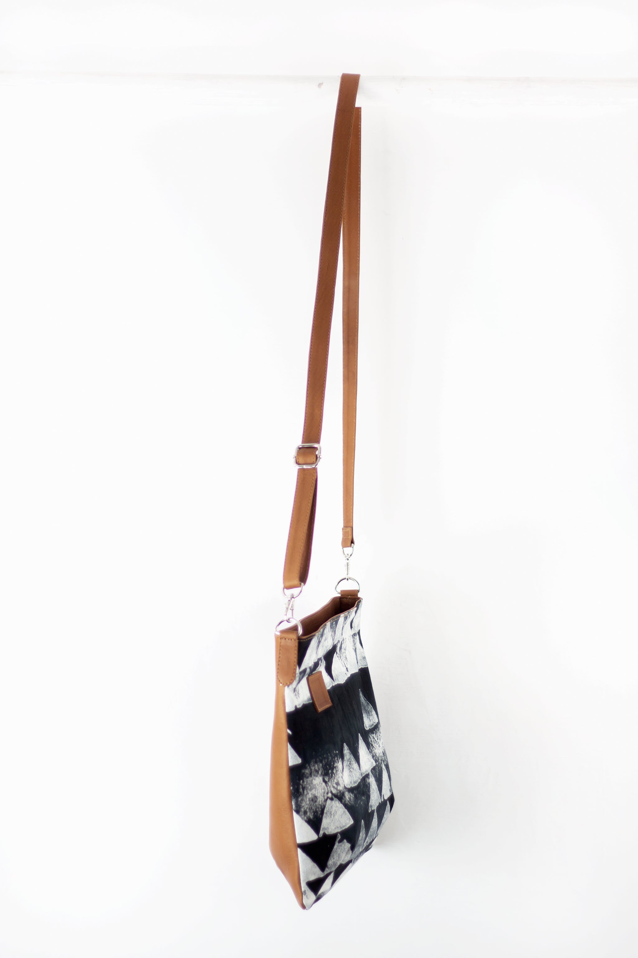 Cross Body Handbag - JBag - Secret Path
