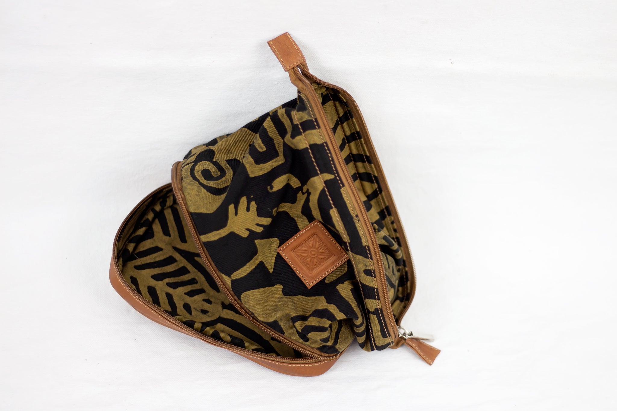 Travel Toiletry Bag - Oso