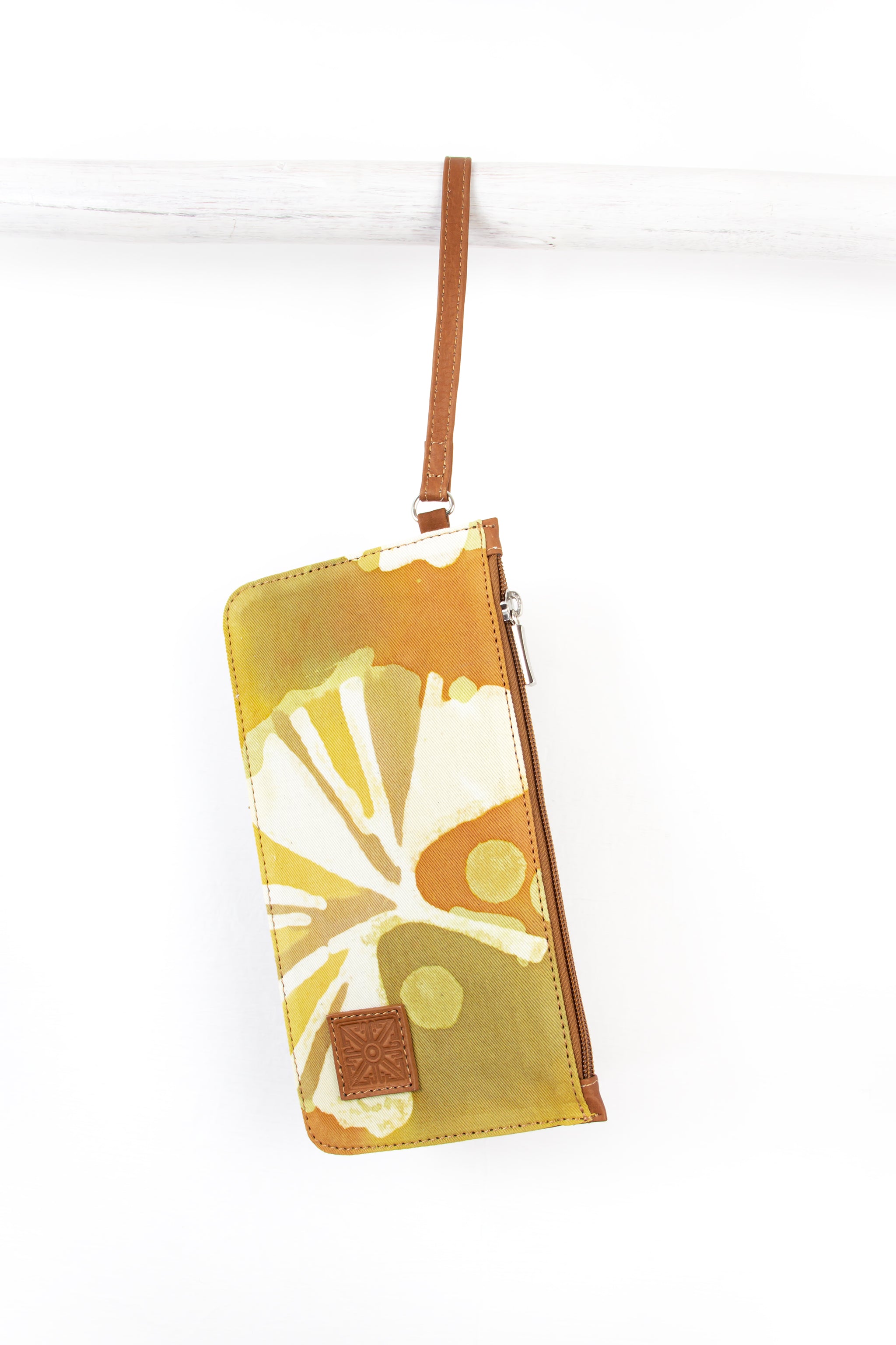 Wrist Clutch - Ginkgo Golden