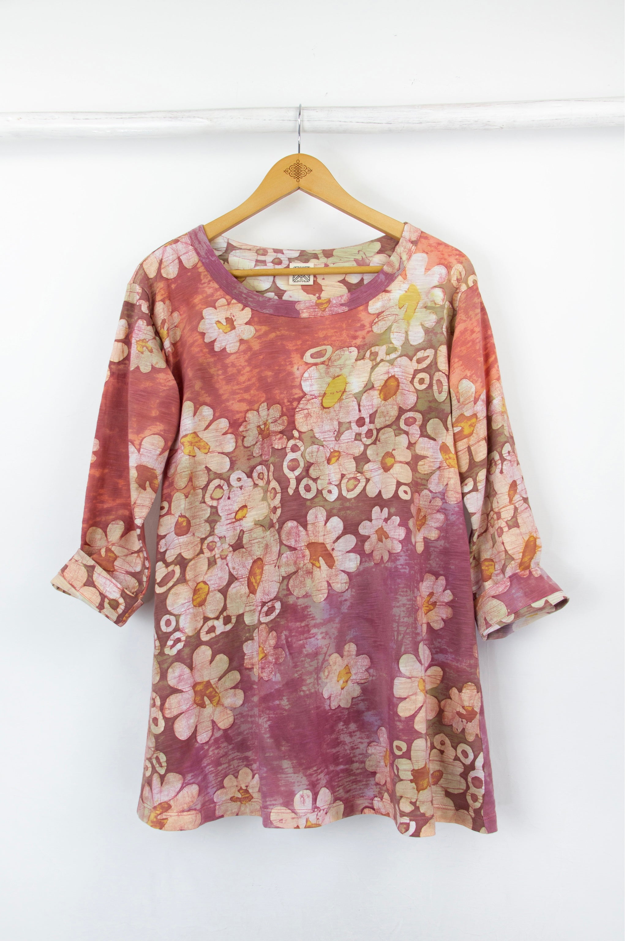 Tina Tunic - 5070.1 - AFloat - Conch