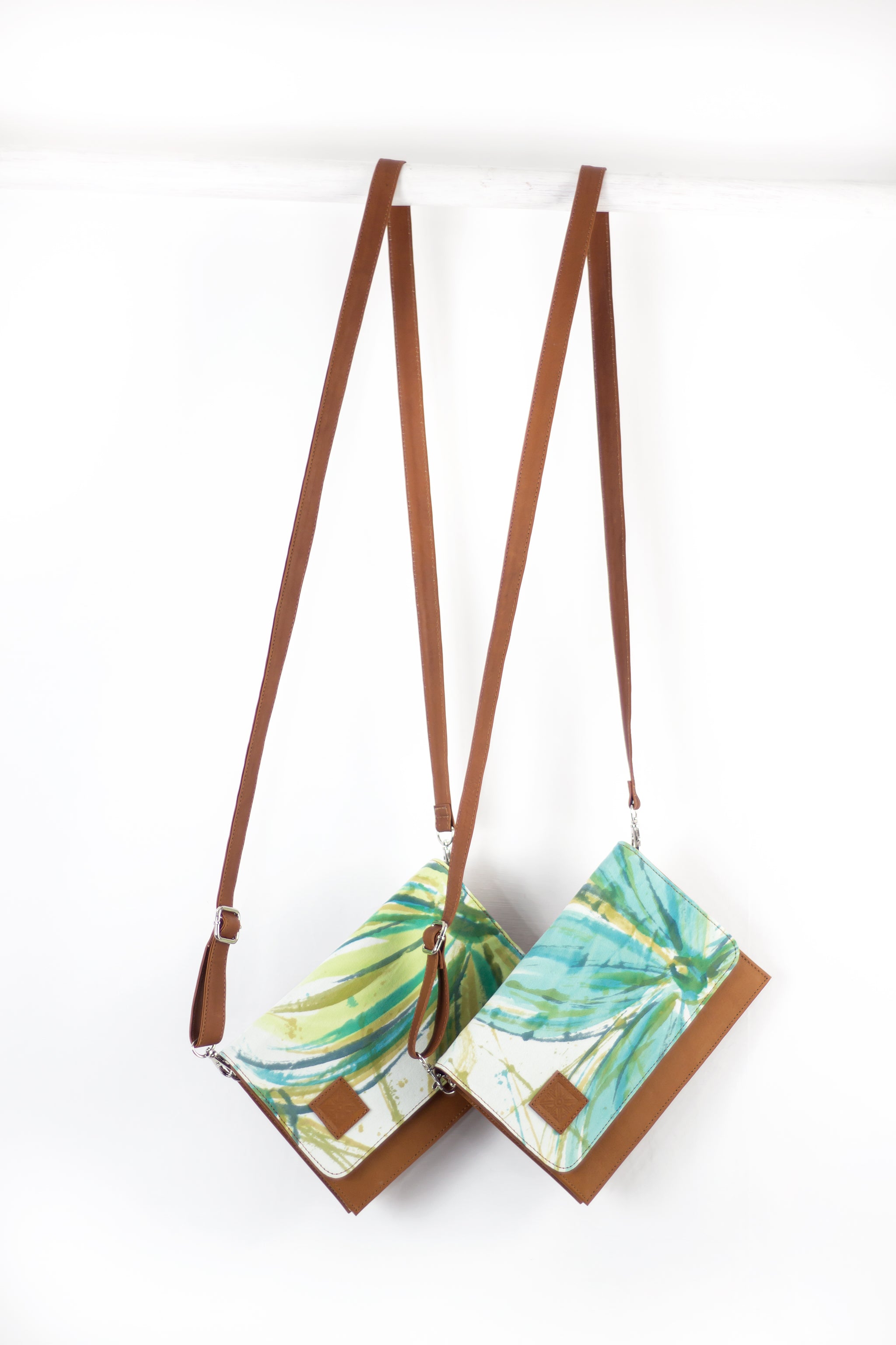 Clutch Purse - Cross Body - Flower Power