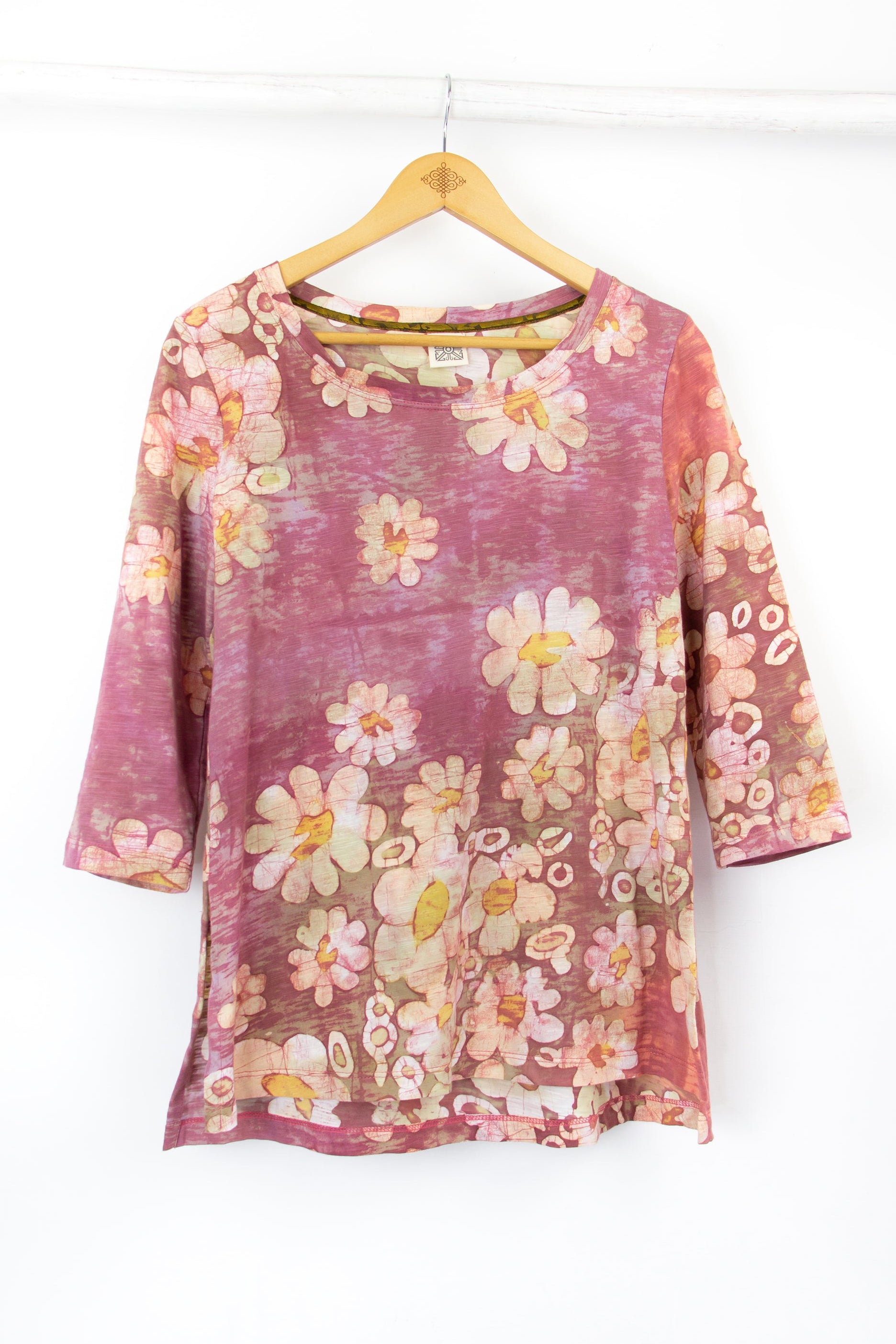 Sara Tee (3/4 Sleeve) - Afloat Motif