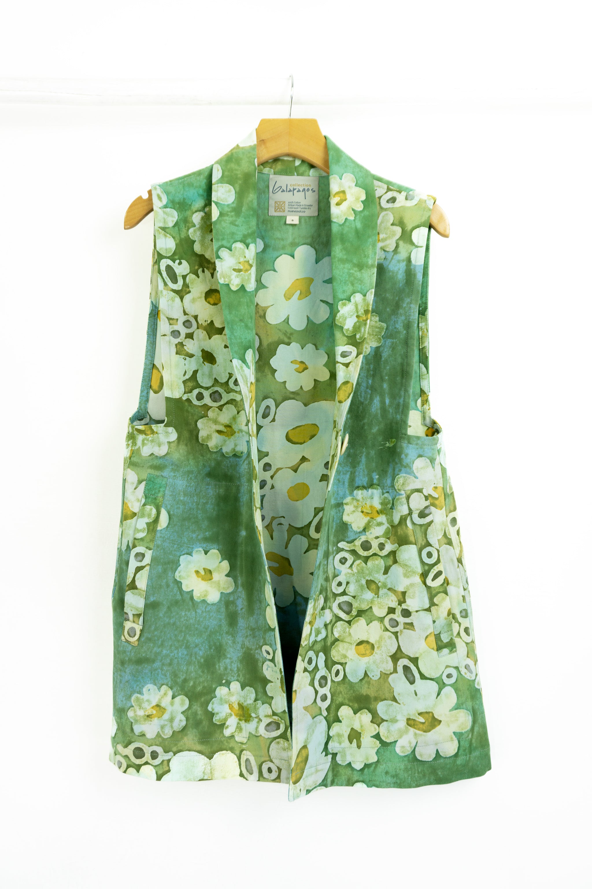 Dara Vest Short - Afloat Print