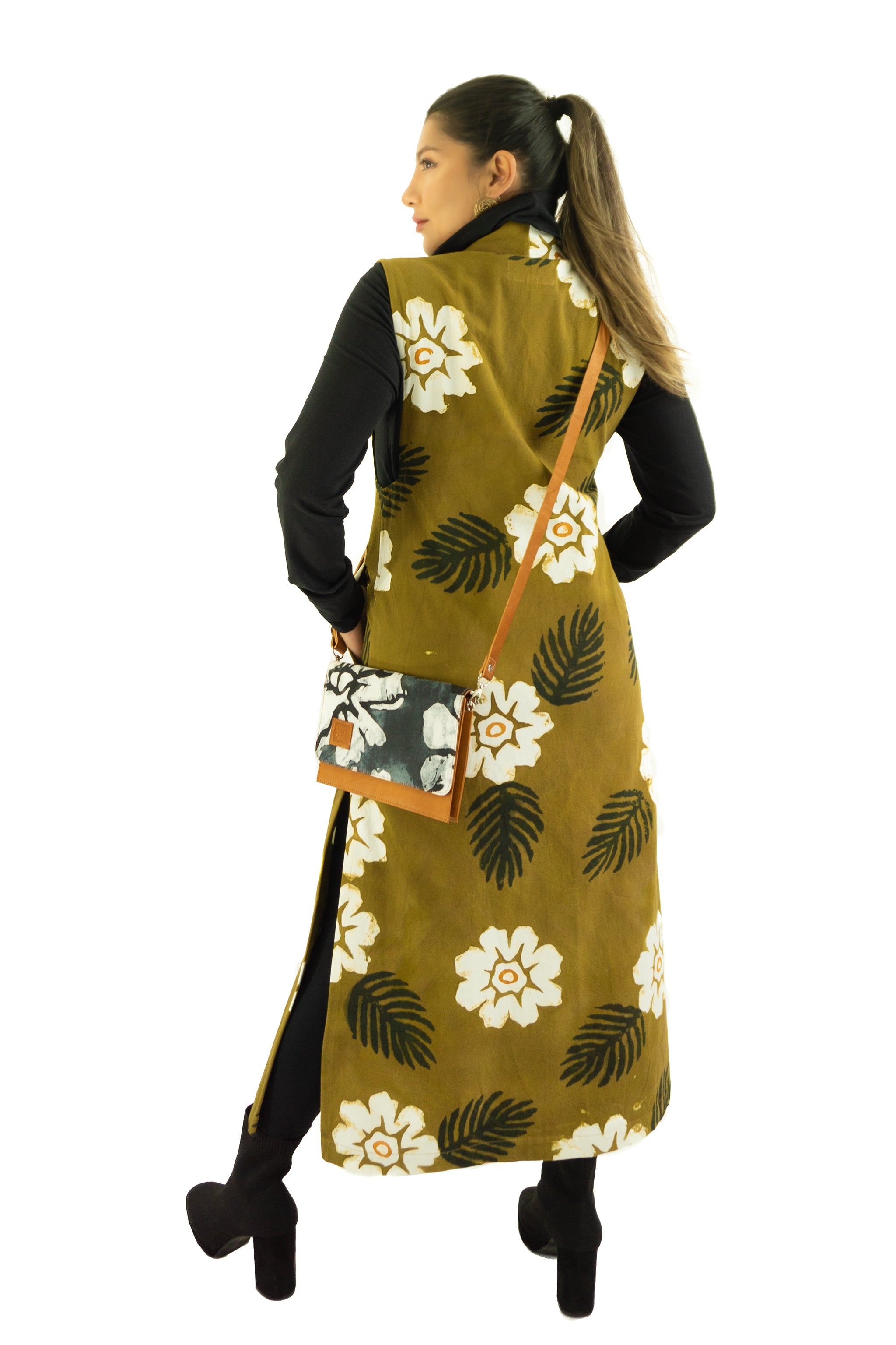 Dara Vest - Oleander