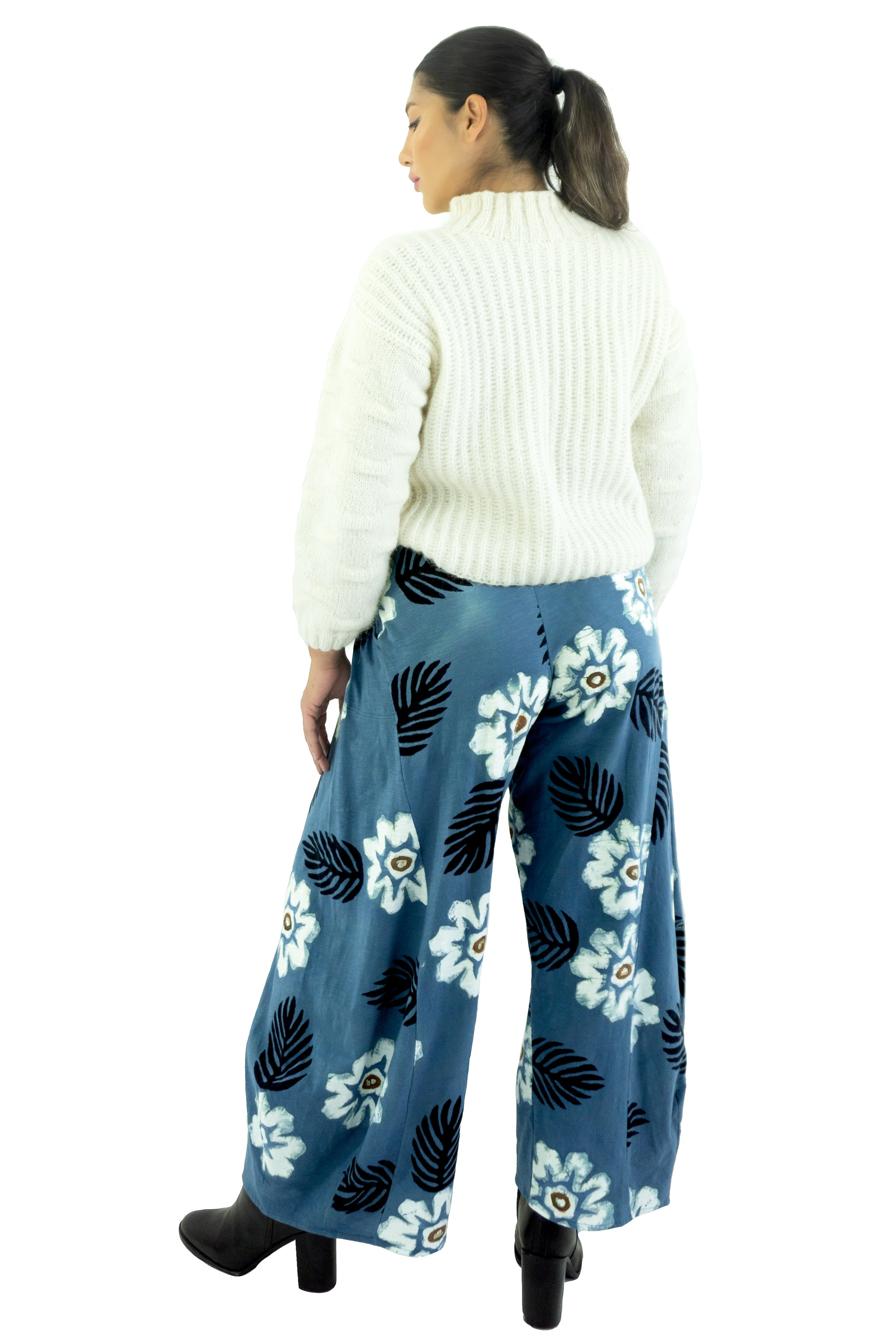 Divided Pants - Oleander