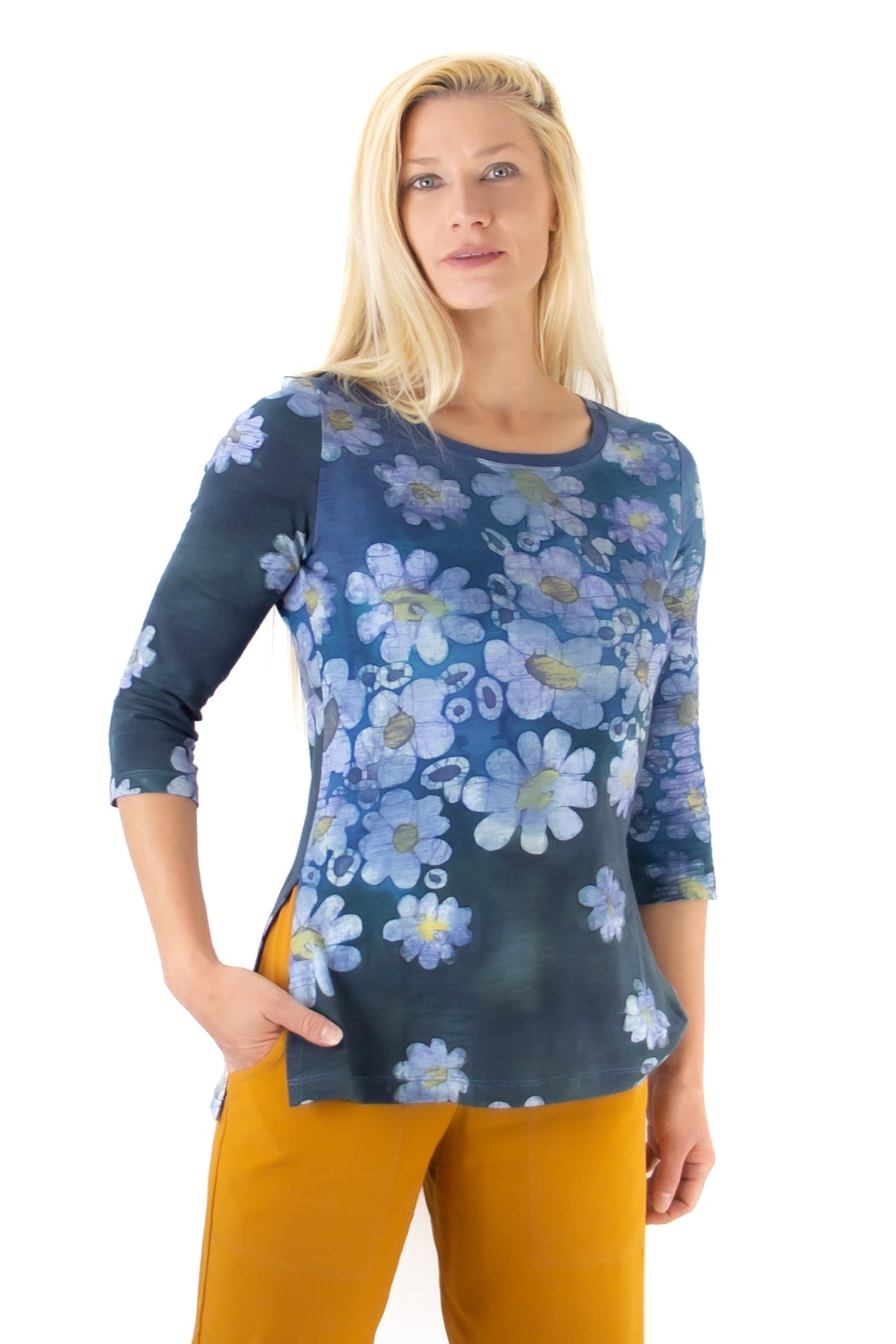 Sara Tee (3/4 Sleeve) - Afloat Motif