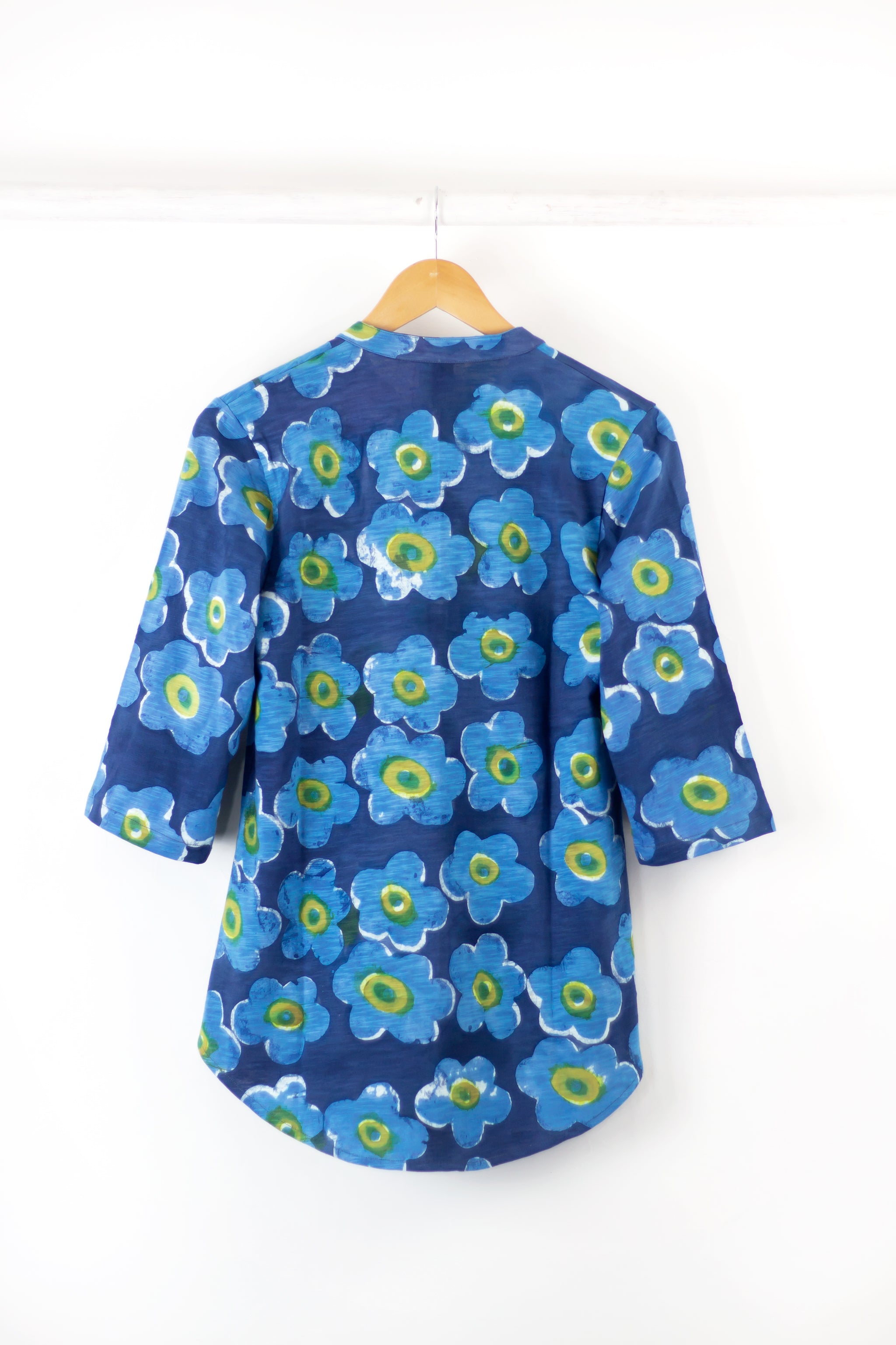Deep V Tunic 1048 - Lantana Blues