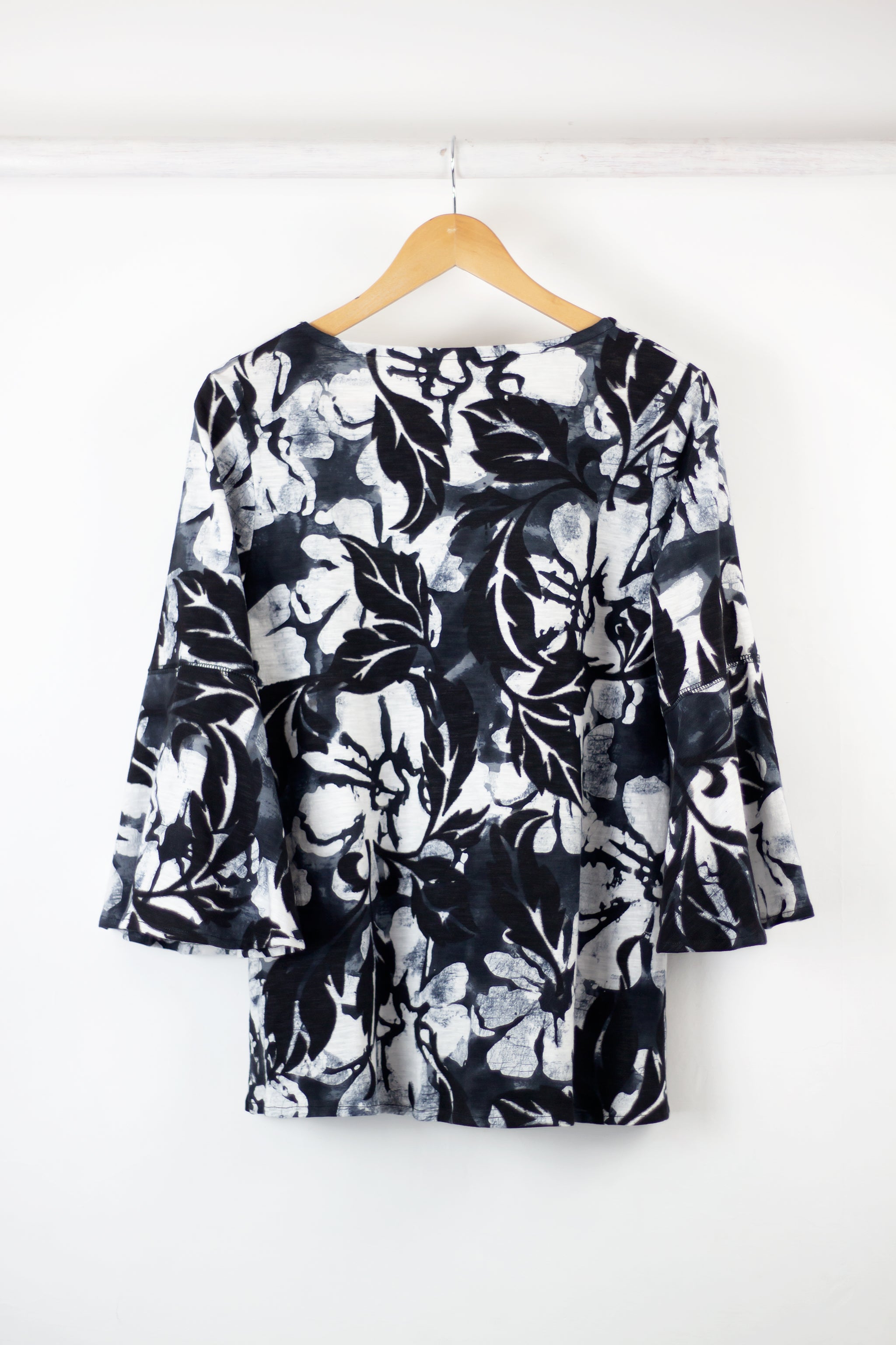 Flare Sleeve Top 1091 - Hula Nights