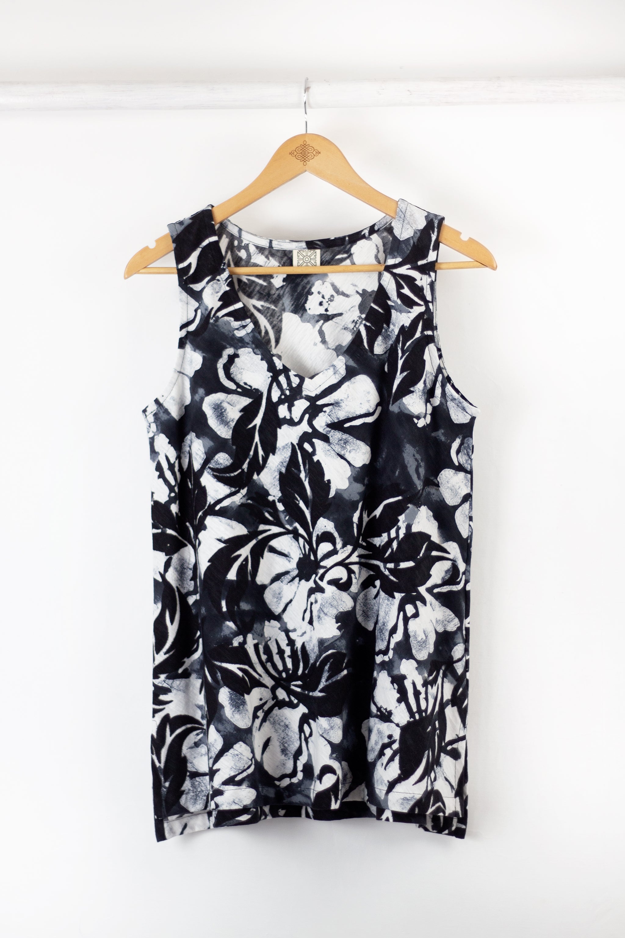 Bias V-Tank 1149 - Hula Nights