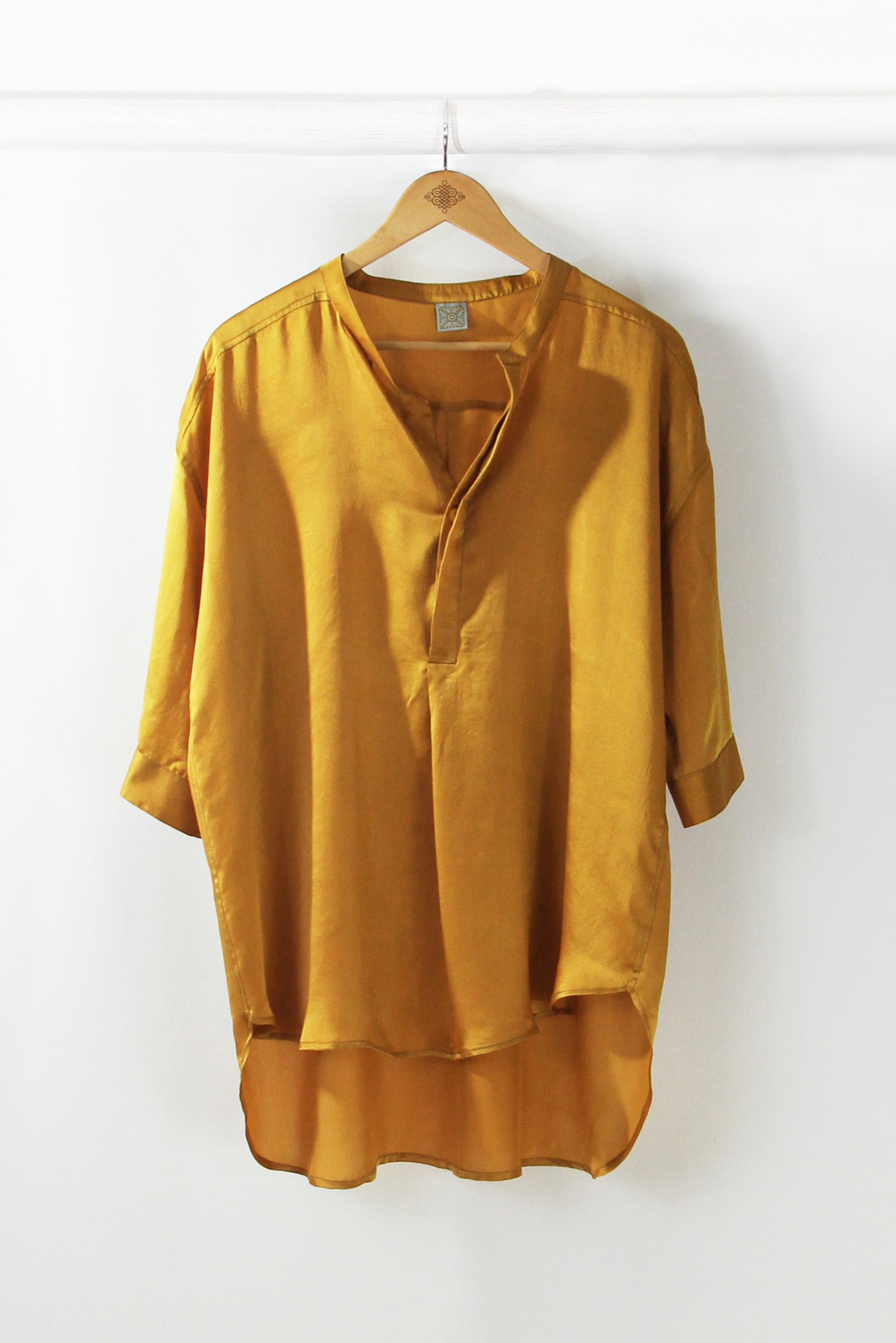 Soie Silk Blouse - Gold
