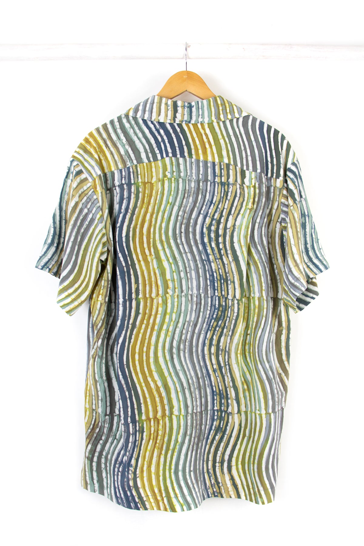 Men's Hand Painted Resort Shirt - Rumors
