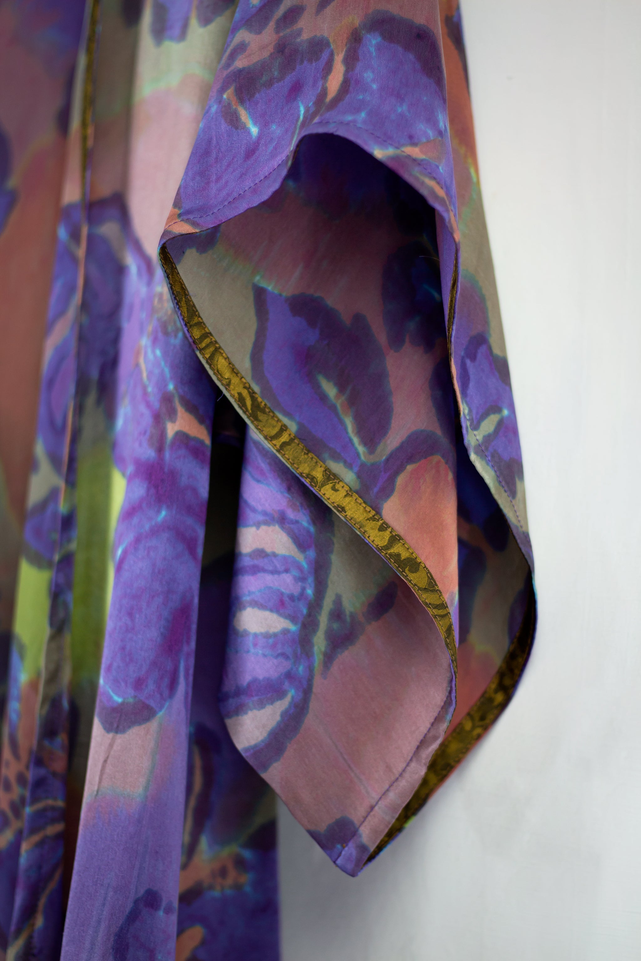 Hand Painted Silk Kimono (Mid Length) - Petuni Royal