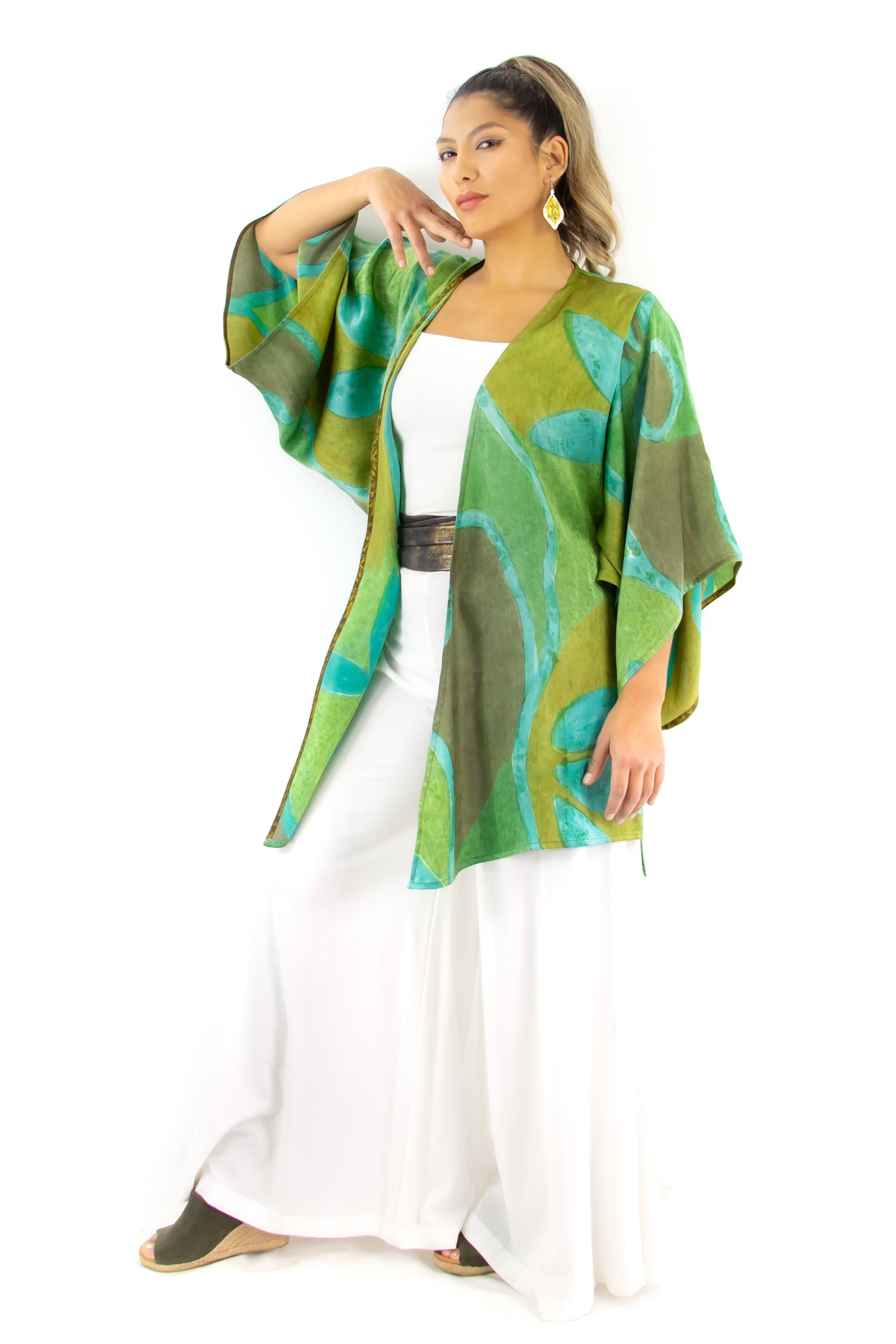Hand Painted Short Silk Kimono 6669S - D'Vine