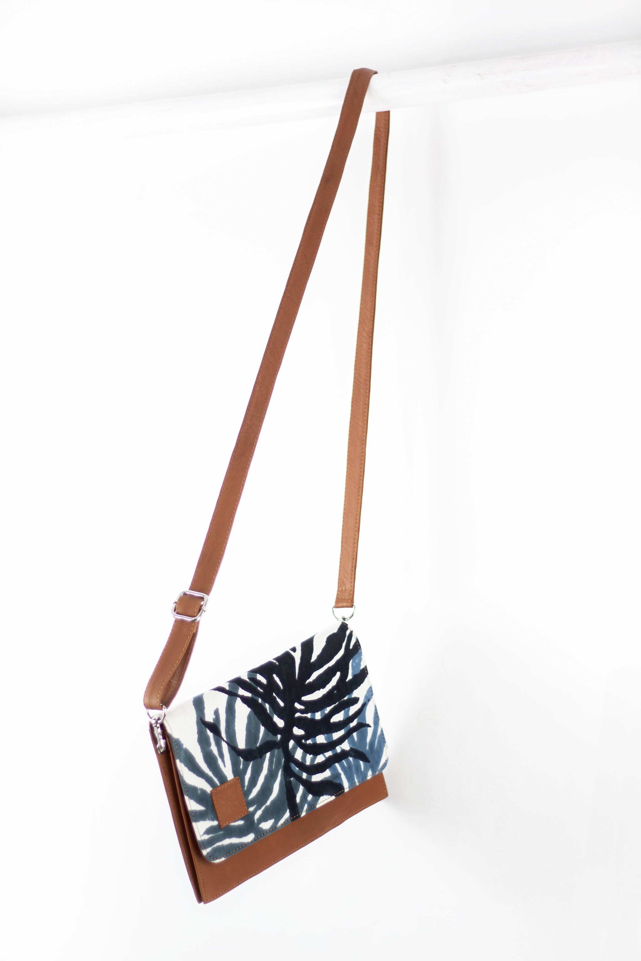 Clutch Purse - Cross Body - Sea Fern